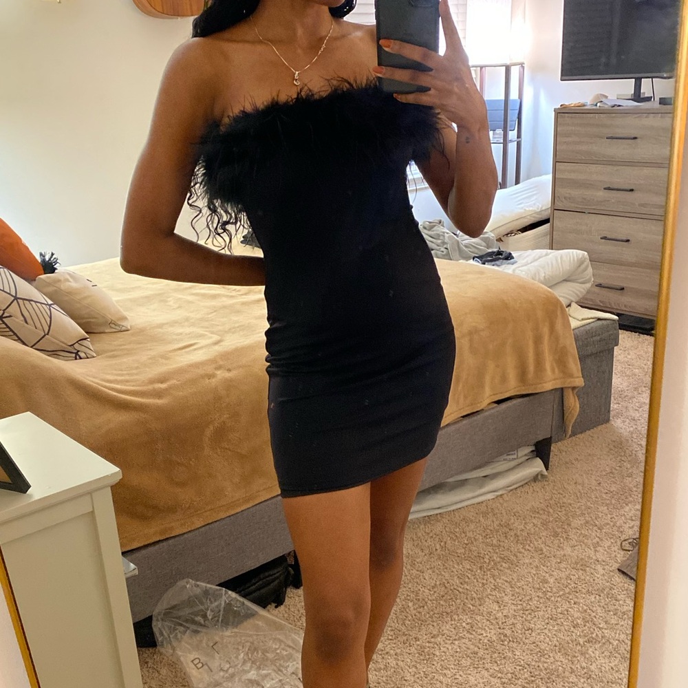Club L London - Elegant Black Dress with Feather Trim
